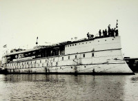 N/A - 3 foto's Ramschip Schorpioen Middelburg 1982